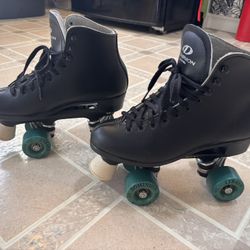 Roller skates 
