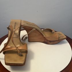 Vintage Guess Wooden Wedge Sandals/Heels size 7.5