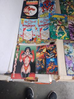 Mini Cómics Books Marvel + Extra Marvel Cards And Stickers 