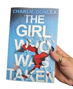 The Girl Who Was Taken - BOOK, Novel 