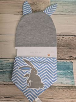 🐰 Sweet Bunny Bib & Hat Set (0–12 Months)