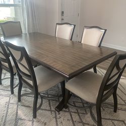 Dining table With Chairs 