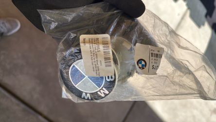 BMW 68 mm hubcaps. OEM factory.