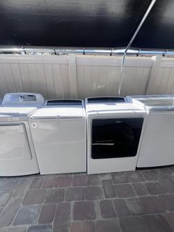 Whirlpool Set White Color 