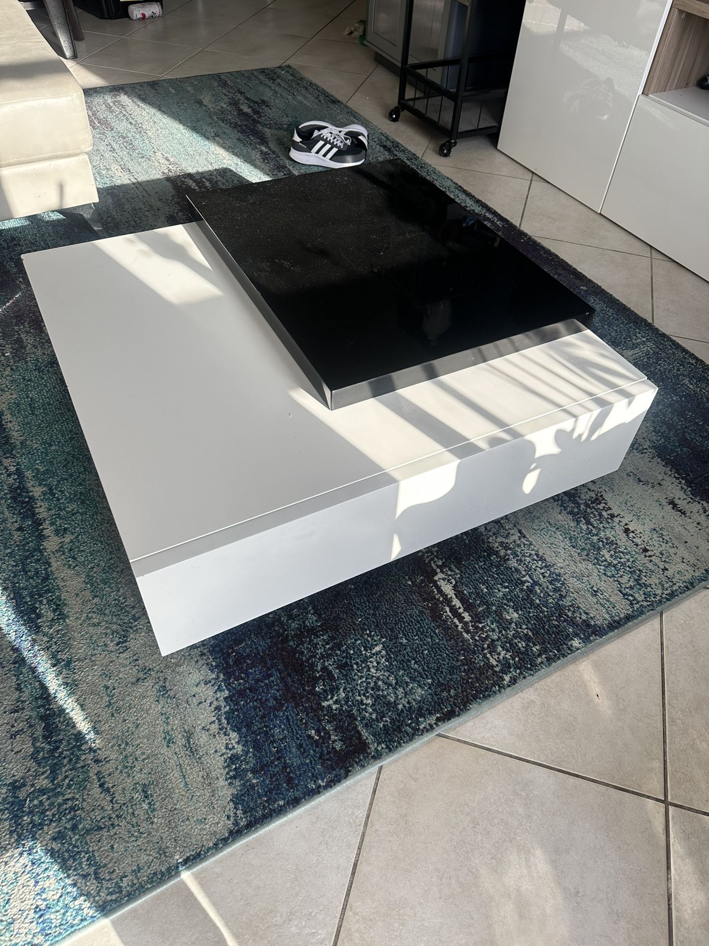 Modern Acrylic Glossy Black And White Coffee Table With Storage Drawer