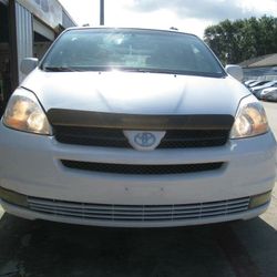 2004 Toyota Sienna Van