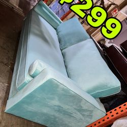 Beautiful New Sofa Only $299!!!