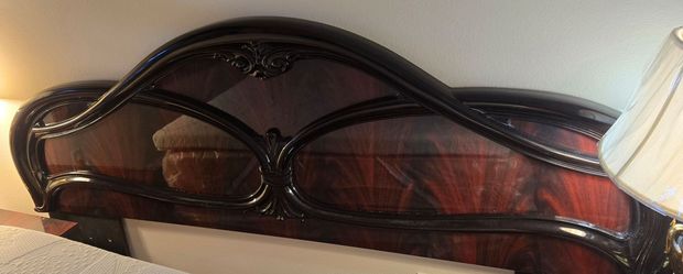 Queen Bedroom Set