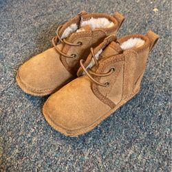 Uggs Toddler Us 04/05