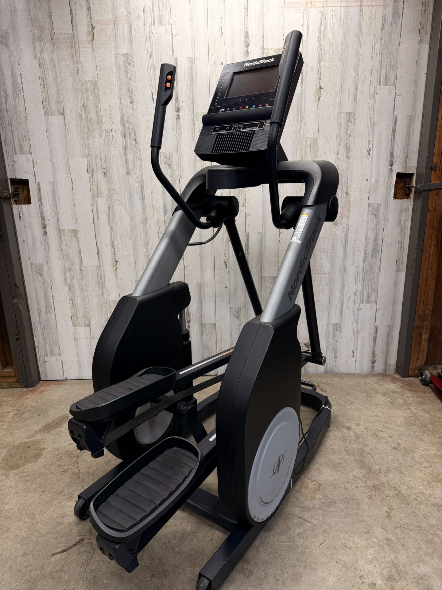 Nordictrack Elliptical Free Motion Trainer