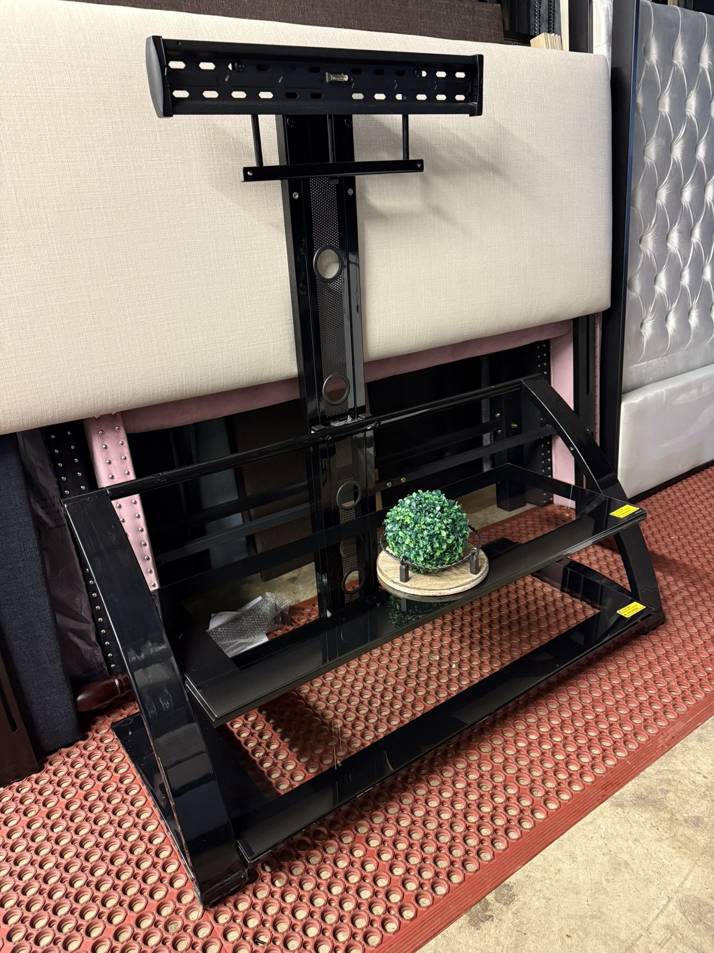 Glass Tv Stand With Tv Mount