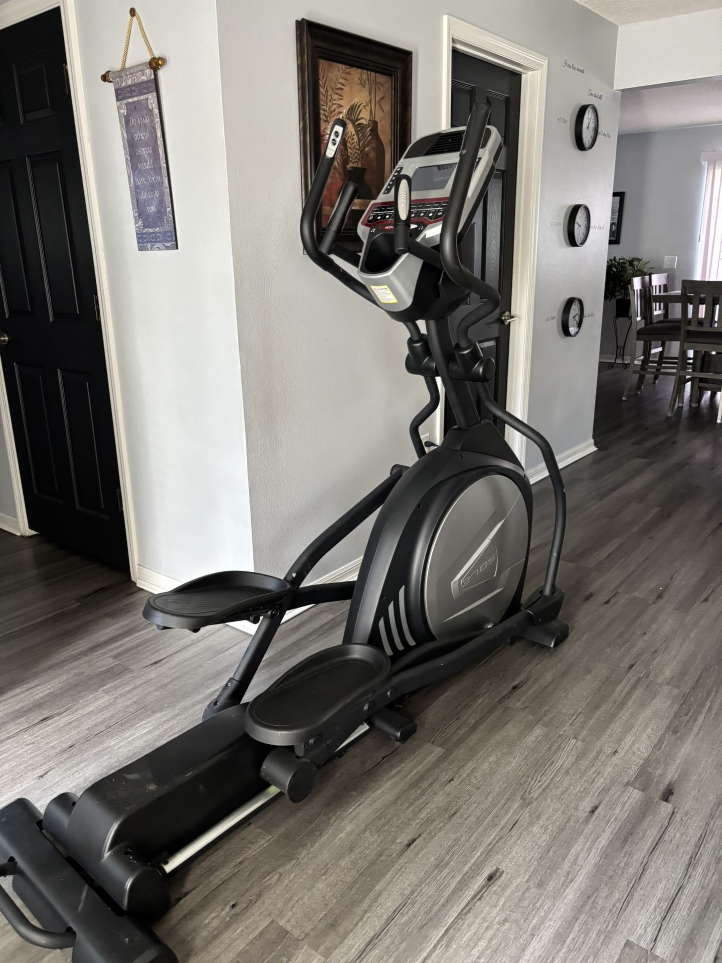 Elliptical Sole E25