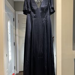 Size 16 Unaltered Bridesmaids Dress David’s Bridal Galina Signature 
