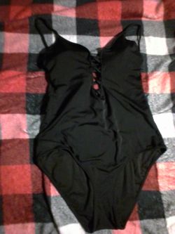 Victoria secret swim suit never worn size medium