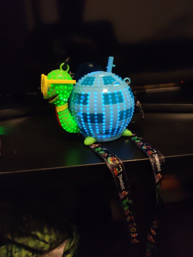 Disney electrical parade snail sipper