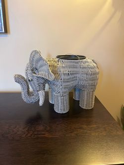 Vintage Large Boho Gray Wicker Style Elephant Planter Plant Pot