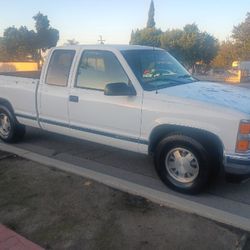 1997 Chevy 1500 8ft Long Bed