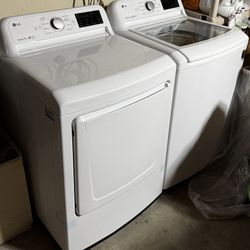 LG Washer & Dryer (DLG7101W / WT7100CW / White)