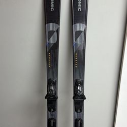 Atomic redster Q4 177cm BRAND NEW