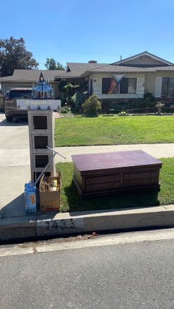 Free stuff on curb
