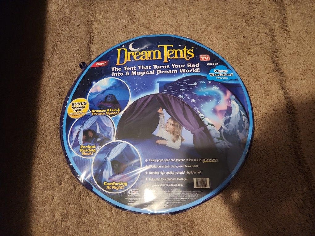 DREAM TENTS