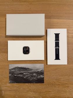 Apple Watch Ultra 2 49mm Natural Titanium