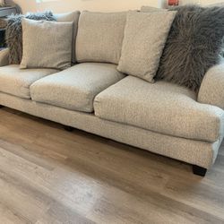 Gray Sofa great condition 