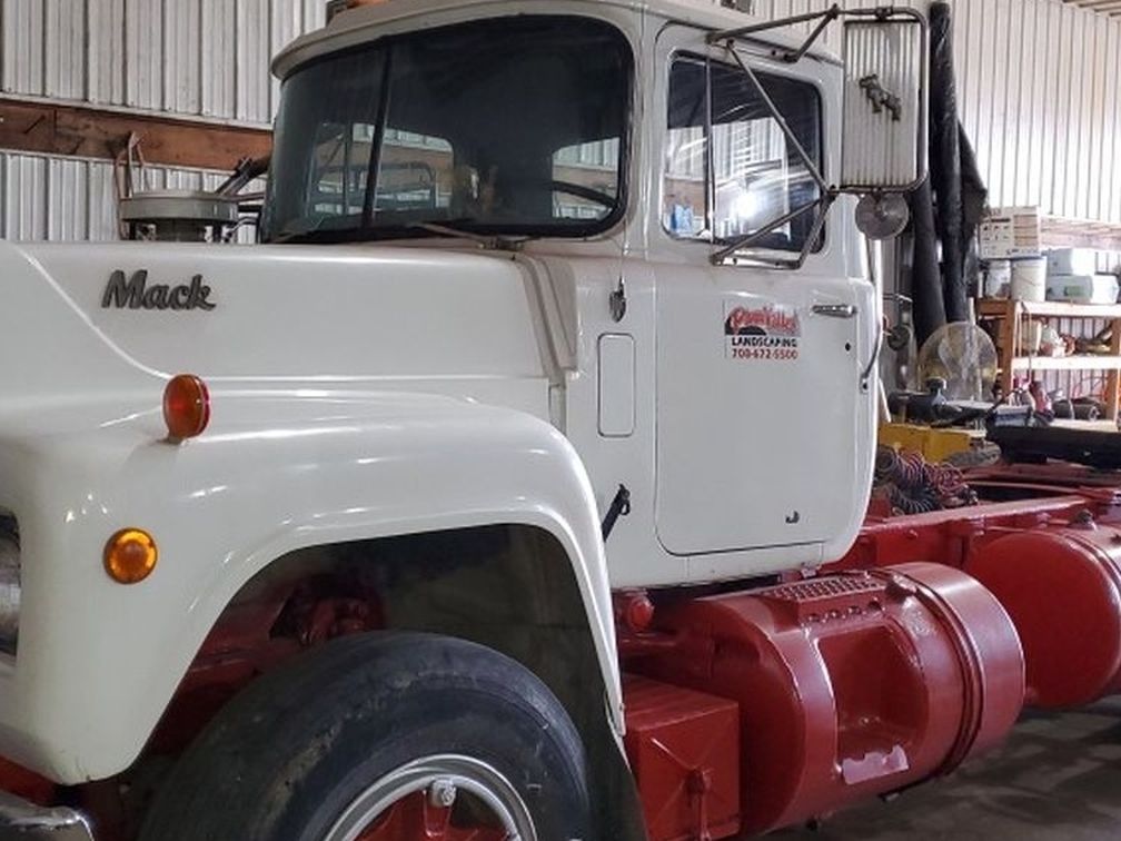1988 R Model Mack