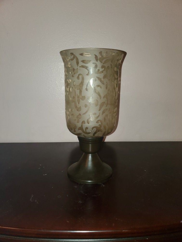 Pillar Candle Holder