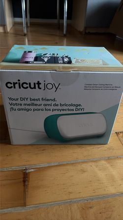Cricut Joy Compact Smart Cutting Machine