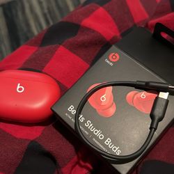 Beats Studio Buds. 