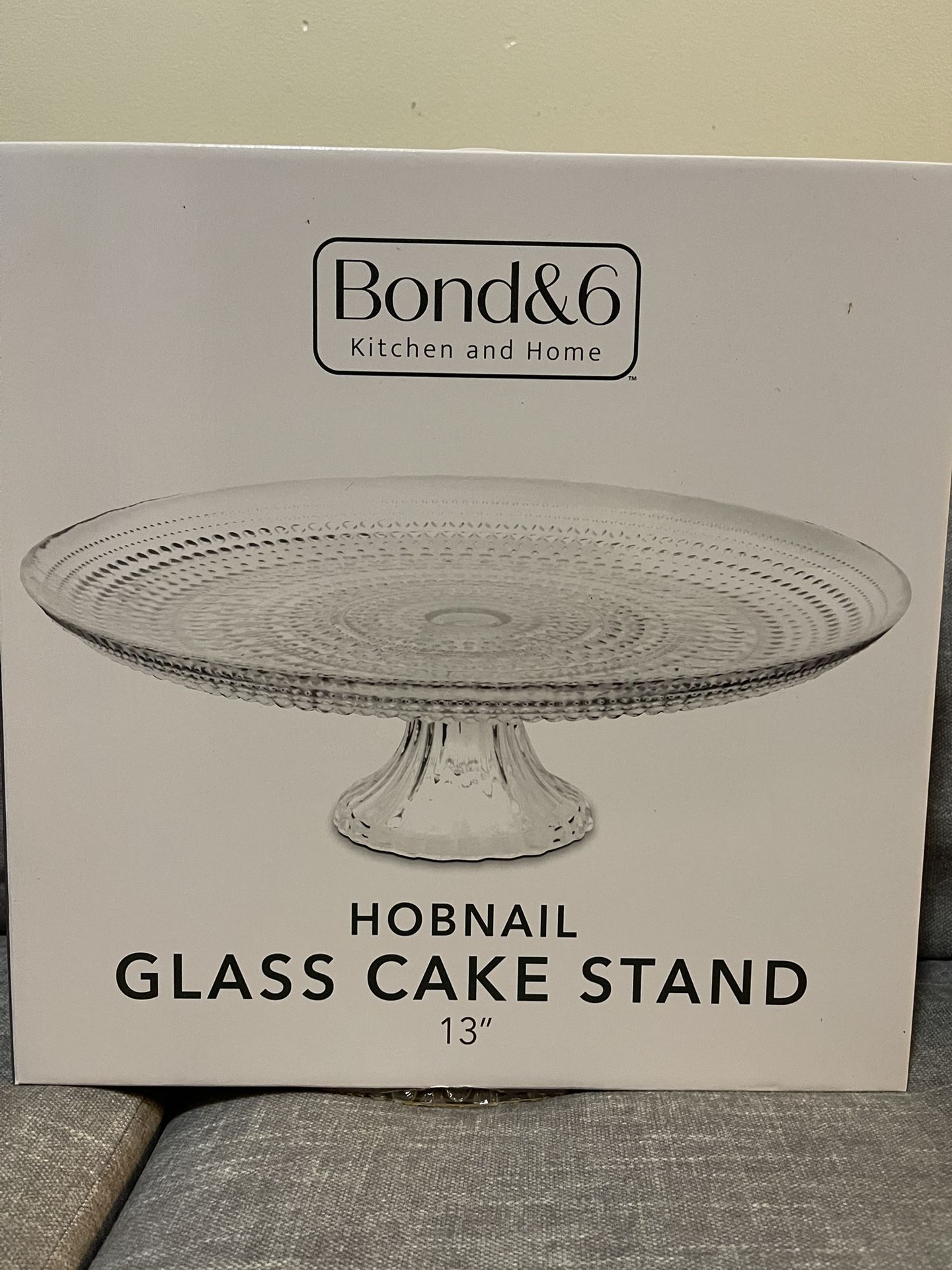 CLEAR HOBNAIL GLASS CAKE STAND
