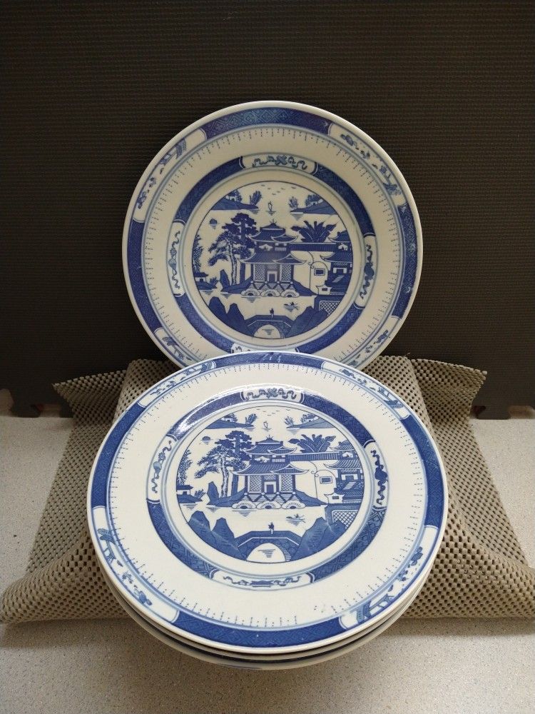 4 Chinese Jingdezhen Blue and White Porcelain Plates 10"
