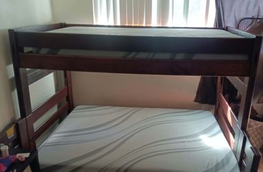 Full over twin bunk bed