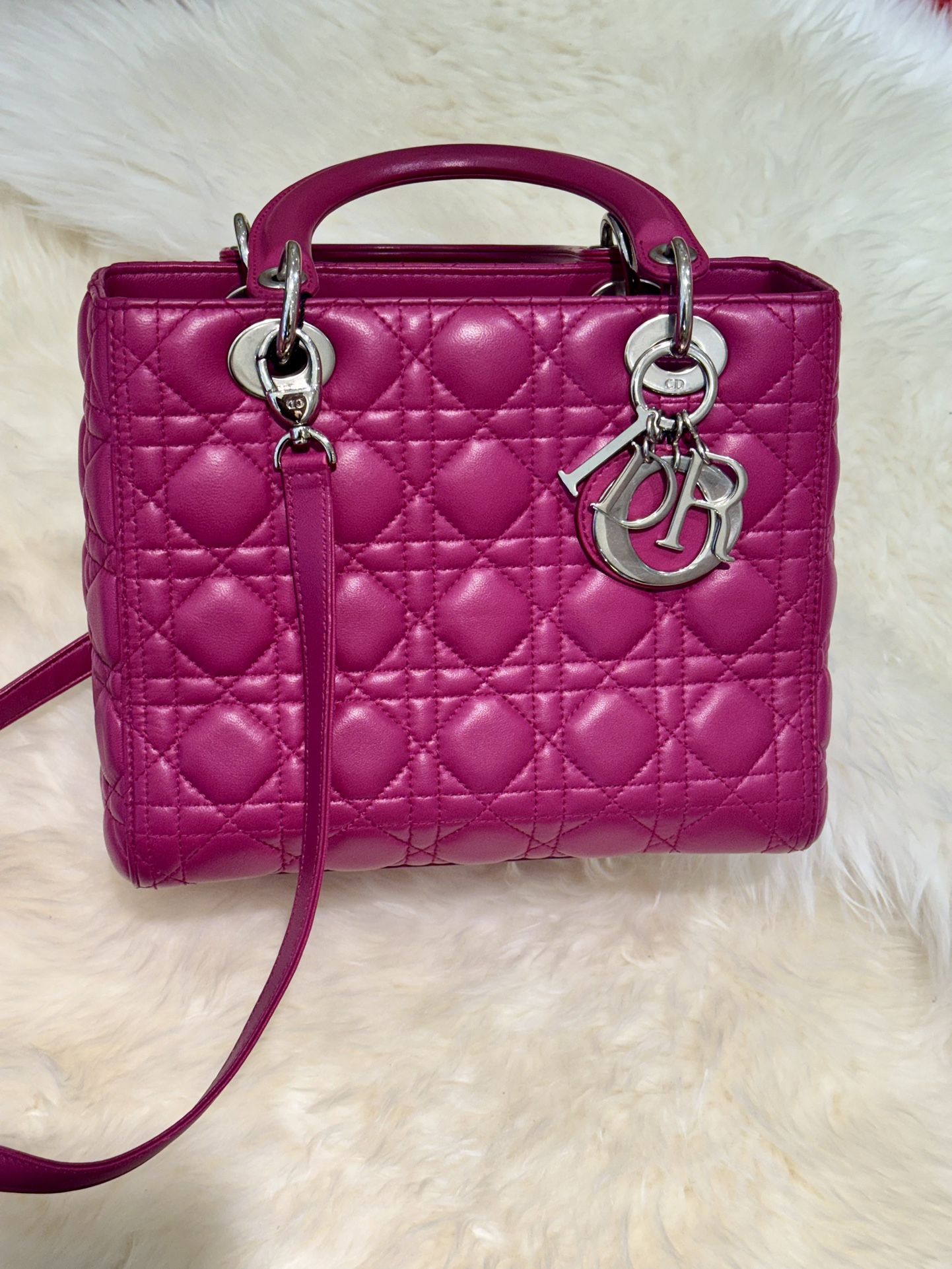 Lady Dior Bag M (authentic)
