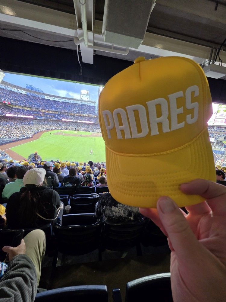 San Diego Padres Yellow Trucker Giveaway Hat - Like New!