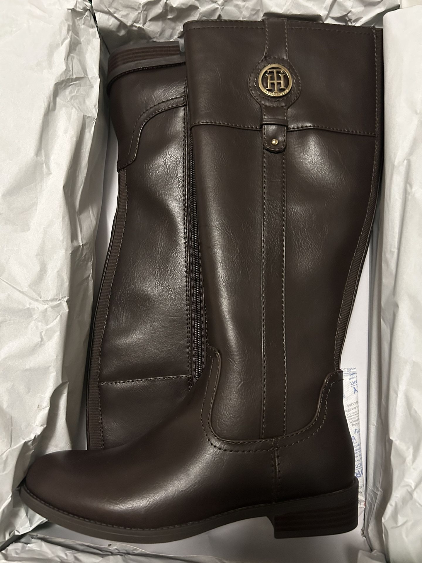Brown Tommy Hilfiger Boots Sale in Delano, CA - OfferUp