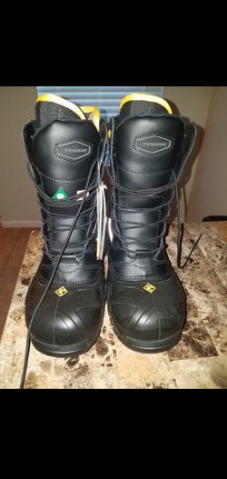 Snow working boots size 7 new