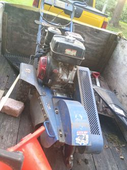 Bluebird stump grinder. 13 Hp, mas  una stihl ms460. i una stihls ms200t precio separado