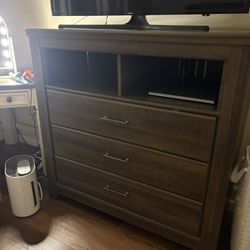 Bedroom Furniture 