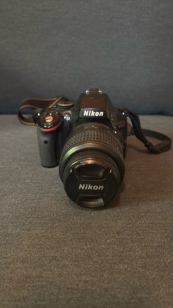 Nikon DSLR  D5100 Camera with Lens