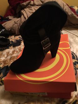 Size 7 new