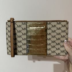 Michael Kors Zip Clutch (large, gold center stripe)