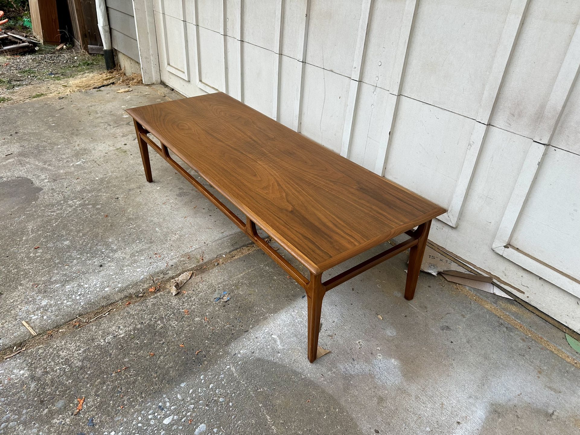 Mcm Walnut Coffee Table
