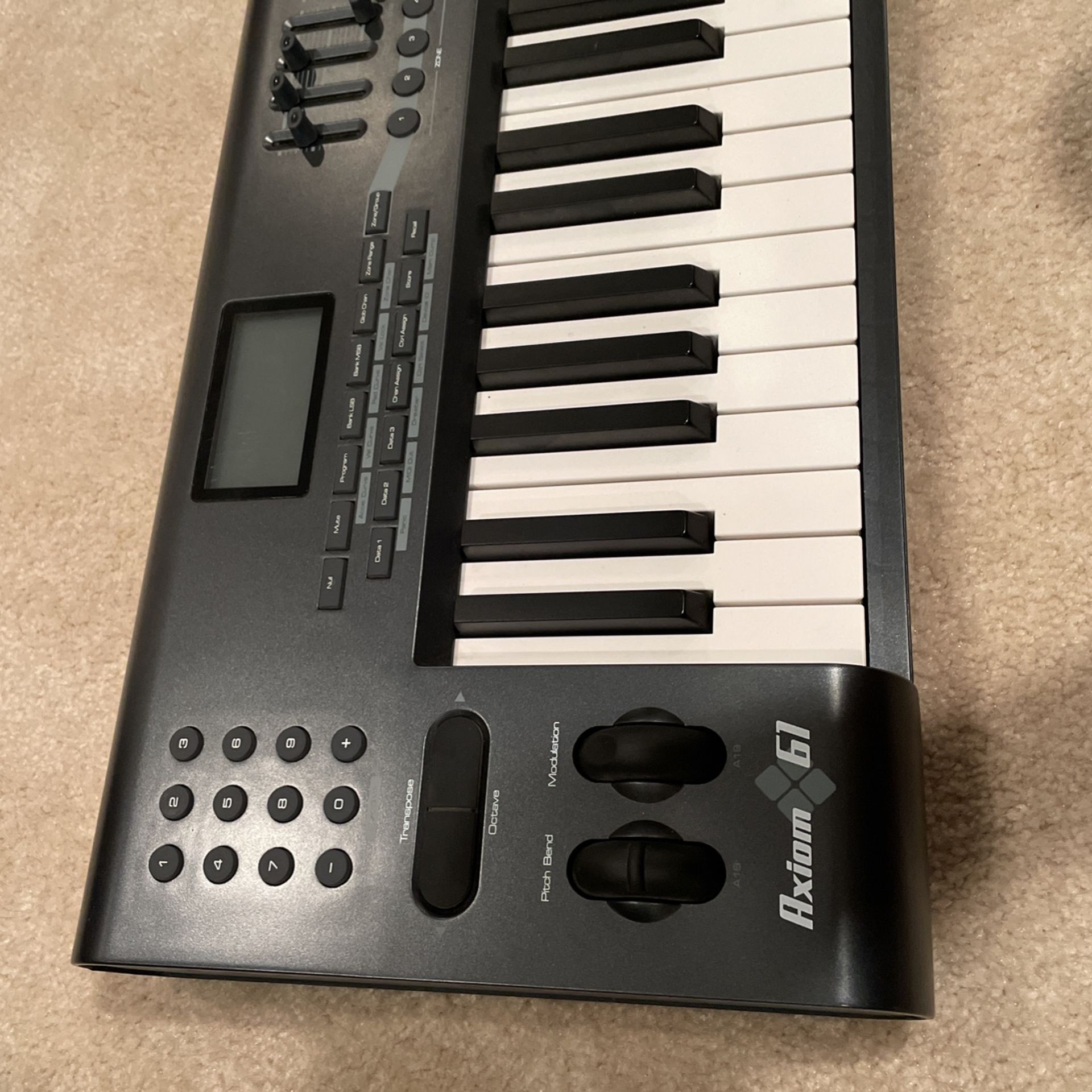 Axiom 61 MIDI Keyboard for Sale in Renton, WA OfferUp