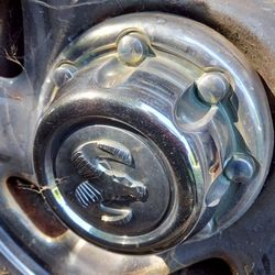 1999 Dodge 2500 Hub Caps 35.00 Ea
