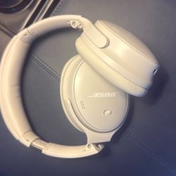Bose QuiteComfort Headphones