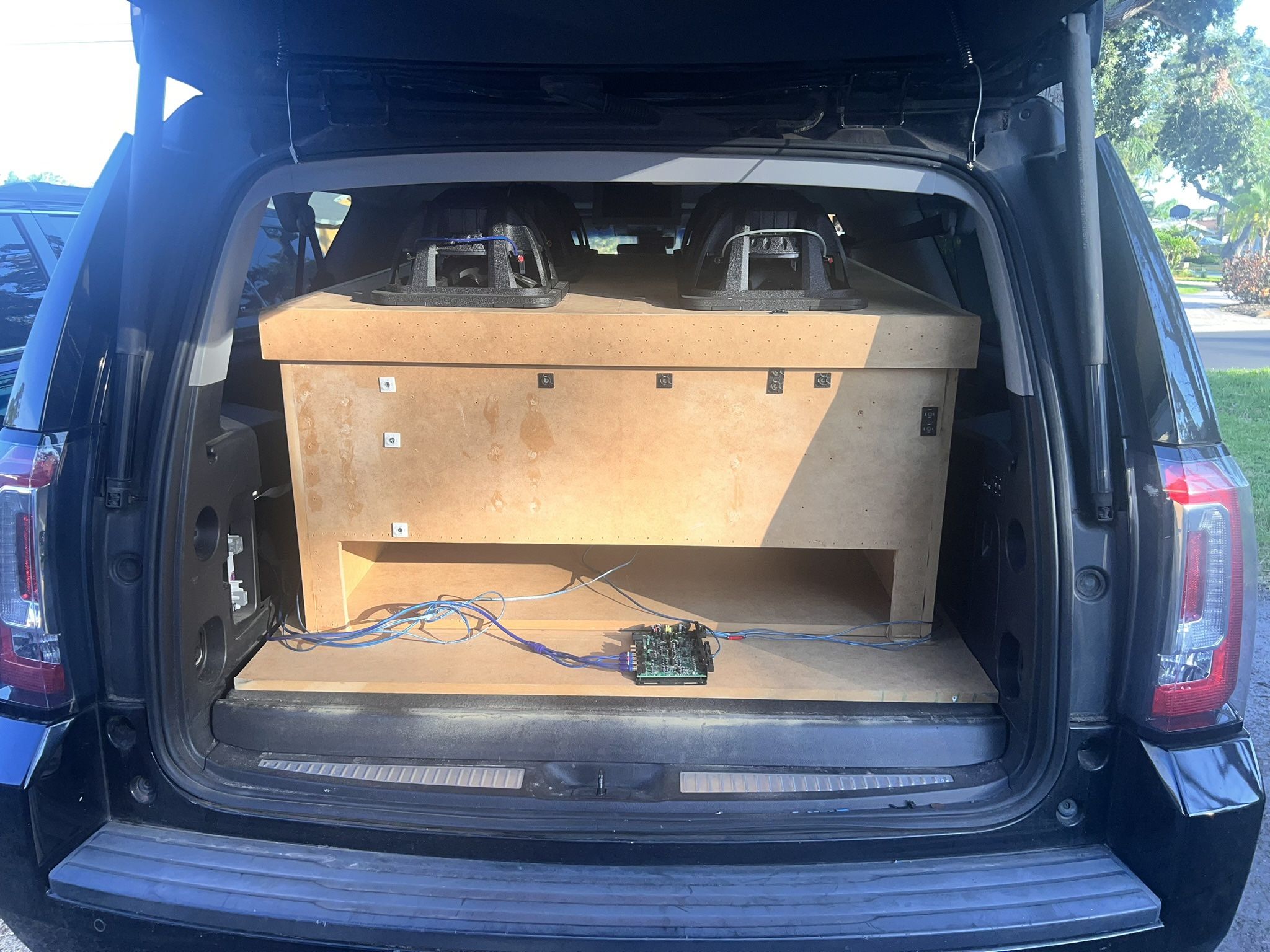 6 12s Complete Audio Sound System Speakers/Subwoofers
