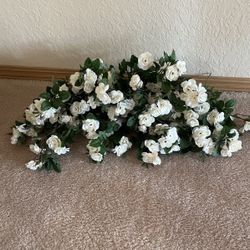 NEW Beautiful White Floral Decor  Thumbnail