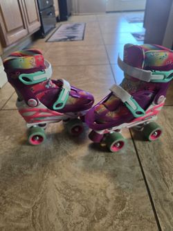 Adjustable girls skates